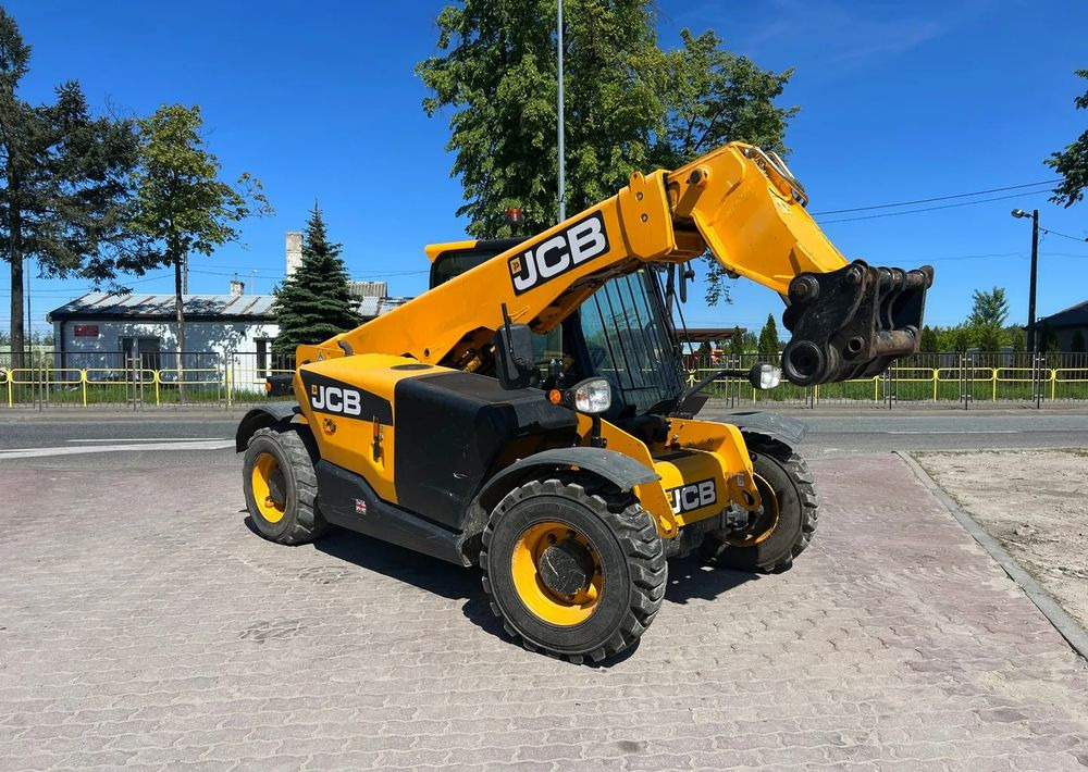 JCB 525-60 Hi-Viz - Teleskopski rukovatelj: slika JCB 525-60 Hi-Viz - Teleskopski rukovatelj JCB 525-60 Hi-Viz - Teleskopski rukovatelj: slika JCB 525-60 Hi-Viz - Teleskopski rukovatelj
