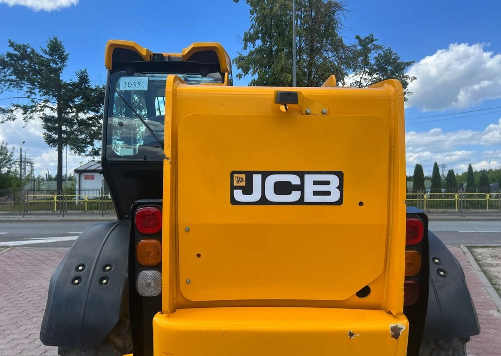 JCB 540-170 - Teleskopski rukovatelj: slika JCB 540-170 - Teleskopski rukovatelj JCB 540-170 - Teleskopski rukovatelj: slika JCB 540-170 - Teleskopski rukovatelj
