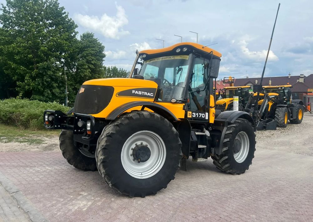 JCB Fastrac 3170 Plus - Traktor: slika JCB Fastrac 3170 Plus - Traktor JCB Fastrac 3170 Plus - Traktor: slika JCB Fastrac 3170 Plus - Traktor