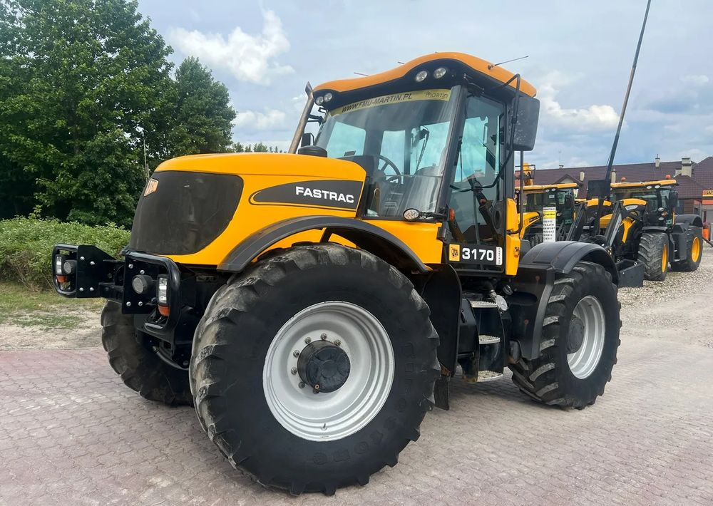 JCB Fastrac 3170 Plus - Traktor: slika JCB Fastrac 3170 Plus - Traktor JCB Fastrac 3170 Plus - Traktor: slika JCB Fastrac 3170 Plus - Traktor
