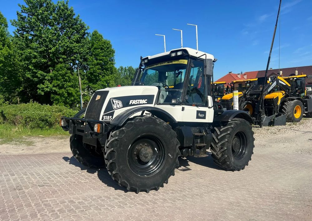 JCB Fastrac 3185 | 2000 Rok | 185 Km | - Traktor: slika JCB Fastrac 3185 | 2000 Rok | 185 Km | - Traktor JCB Fastrac 3185 | 2000 Rok | 185 Km | - Traktor: slika JCB Fastrac 3185 | 2000 Rok | 185 Km | - Traktor