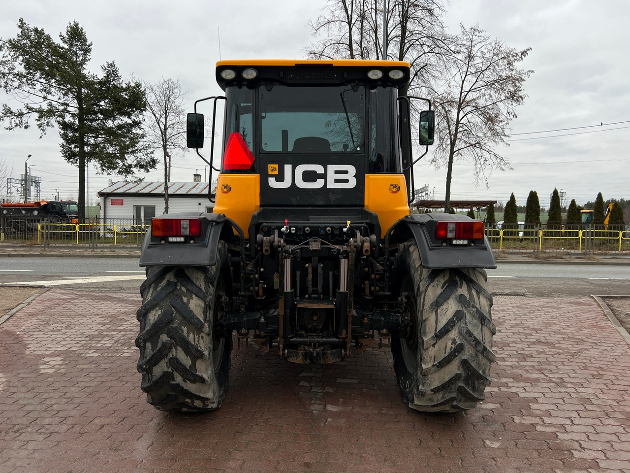 JCB Fastrac 3200 - Traktor: slika JCB Fastrac 3200 - Traktor JCB Fastrac 3200 - Traktor: slika JCB Fastrac 3200 - Traktor