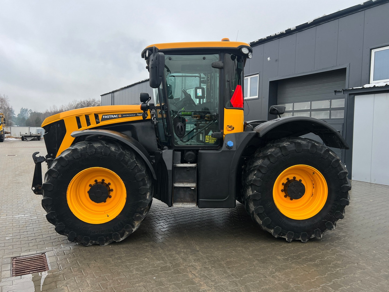 JCB Fastrac 4190/4220 - Traktor: slika JCB Fastrac 4190/4220 - Traktor JCB Fastrac 4190/4220 - Traktor: slika JCB Fastrac 4190/4220 - Traktor