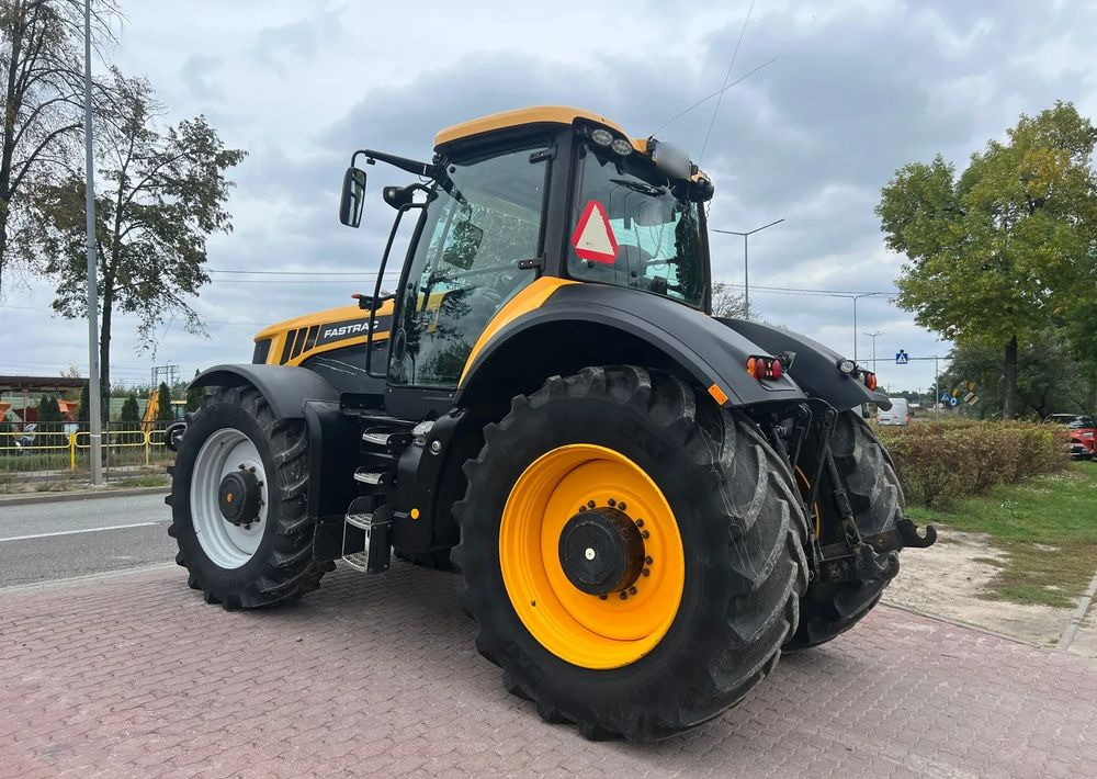 JCB Fastrac 8250 - Traktor: slika JCB Fastrac 8250 - Traktor JCB Fastrac 8250 - Traktor: slika JCB Fastrac 8250 - Traktor