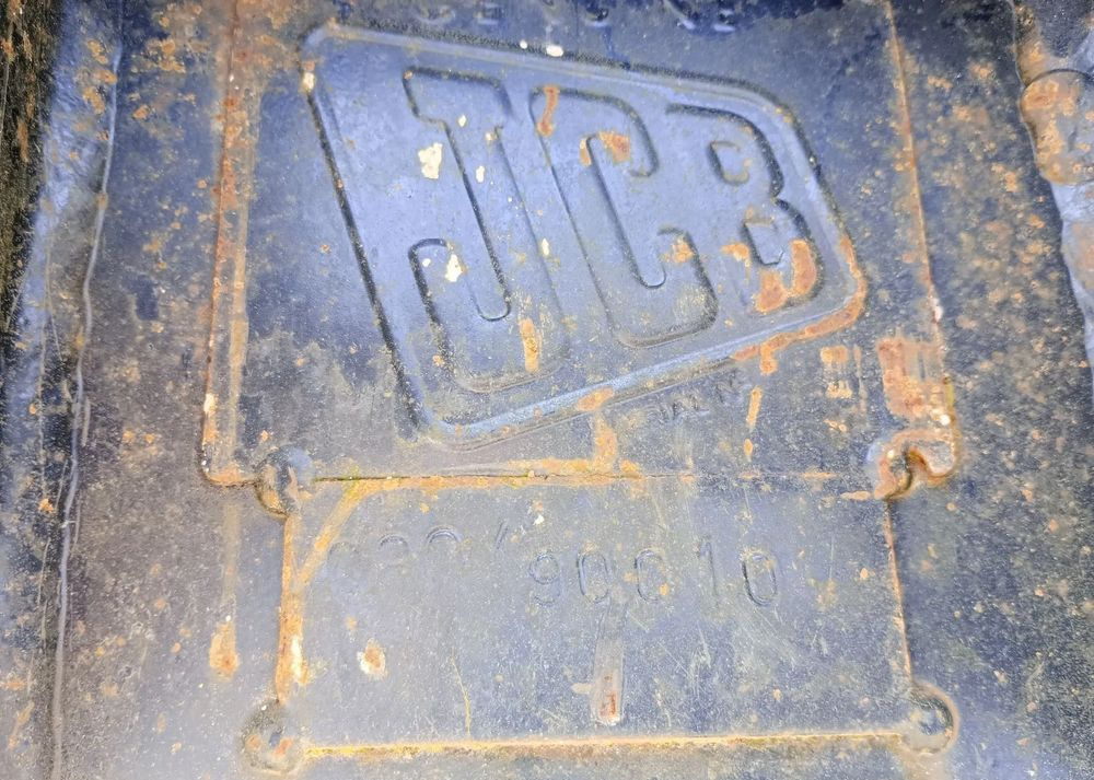 ŁYŻKA KOPIĄCA JCB bez zębów - Korpa za bager: slika ŁYŻKA KOPIĄCA JCB bez zębów - Korpa za bager ŁYŻKA KOPIĄCA JCB bez zębów - Korpa za bager: slika ŁYŻKA KOPIĄCA JCB bez zębów - Korpa za bager