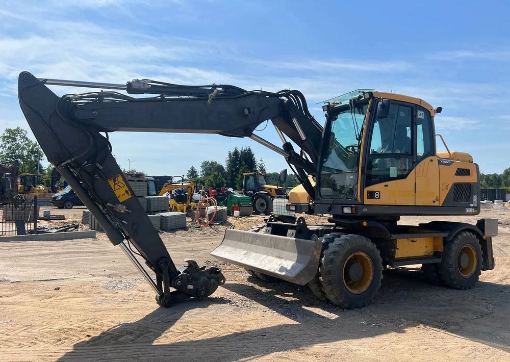 Volvo EW 140D | IGŁA | PO WYMIANACH OLEJU - Bager gusjeničar: slika Volvo EW 140D | IGŁA | PO WYMIANACH OLEJU - Bager gusjeničar Volvo EW 140D | IGŁA | PO WYMIANACH OLEJU - Bager gusjeničar: slika Volvo EW 140D | IGŁA | PO WYMIANACH OLEJU - Bager gusjeničar
