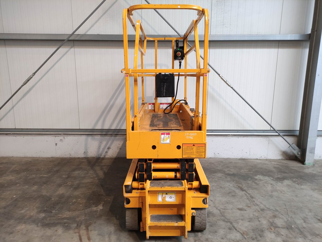 Haulotte OPTIMUM8 - Škarasta podizna platforma: slika Haulotte OPTIMUM8 - Škarasta podizna platforma Haulotte OPTIMUM8 - Škarasta podizna platforma: slika Haulotte OPTIMUM8 - Škarasta podizna platforma