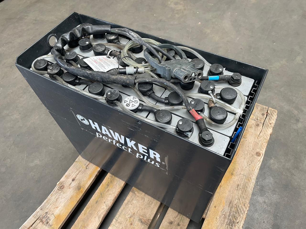 Hawker 24 Volt I 3 PZS 375 - Akumulator za Oprema za rukovanje materijalima: slika Hawker 24 Volt I 3 PZS 375 - Akumulator za Oprema za rukovanje materijalima Hawker 24 Volt I 3 PZS 375 - Akumulator za Oprema za rukovanje materijalima: slika Hawker 24 Volt I 3 PZS 375 - Akumulator za Oprema za rukovanje materijalima