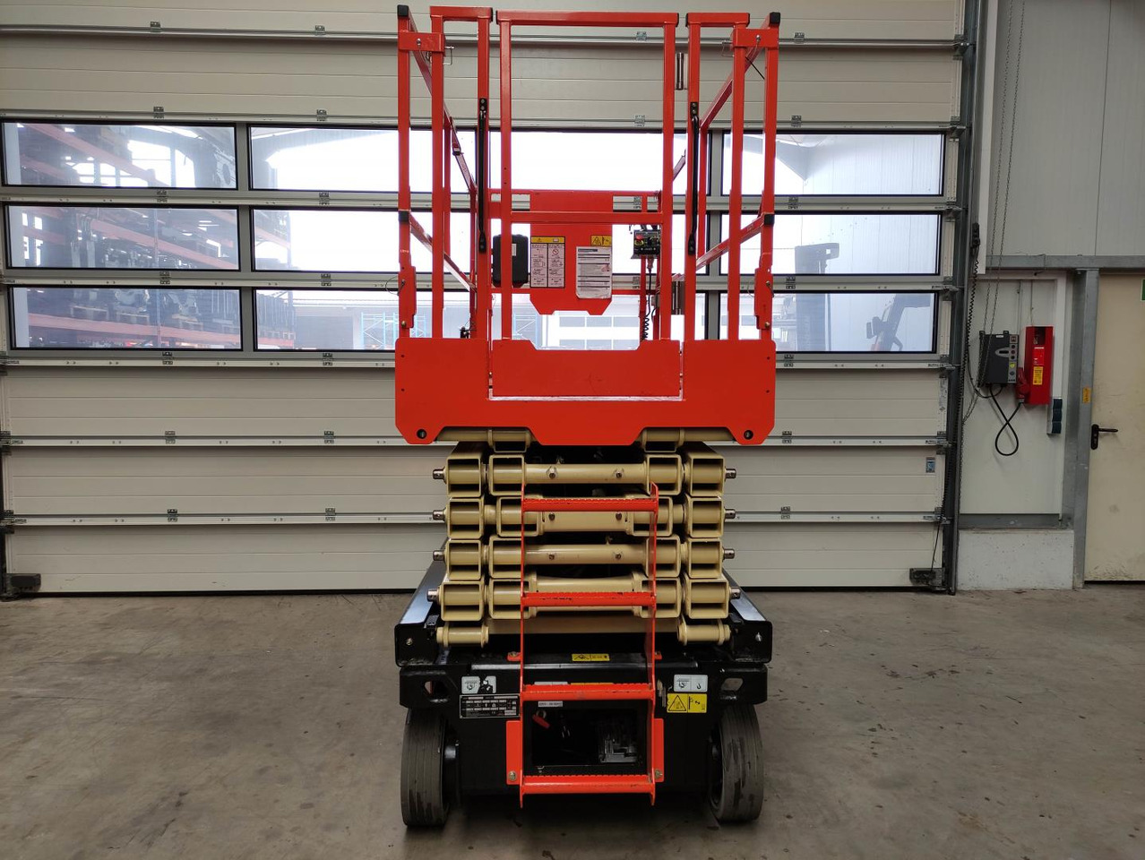 JLG 4045R - Škarasta podizna platforma: slika JLG 4045R - Škarasta podizna platforma JLG 4045R - Škarasta podizna platforma: slika JLG 4045R - Škarasta podizna platforma