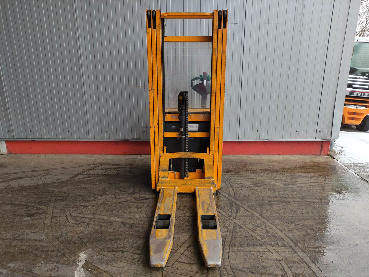 Jungheinrich EJC 216 - Slagač stoga: slika Jungheinrich EJC 216 - Slagač stoga Jungheinrich EJC 216 - Slagač stoga: slika Jungheinrich EJC 216 - Slagač stoga