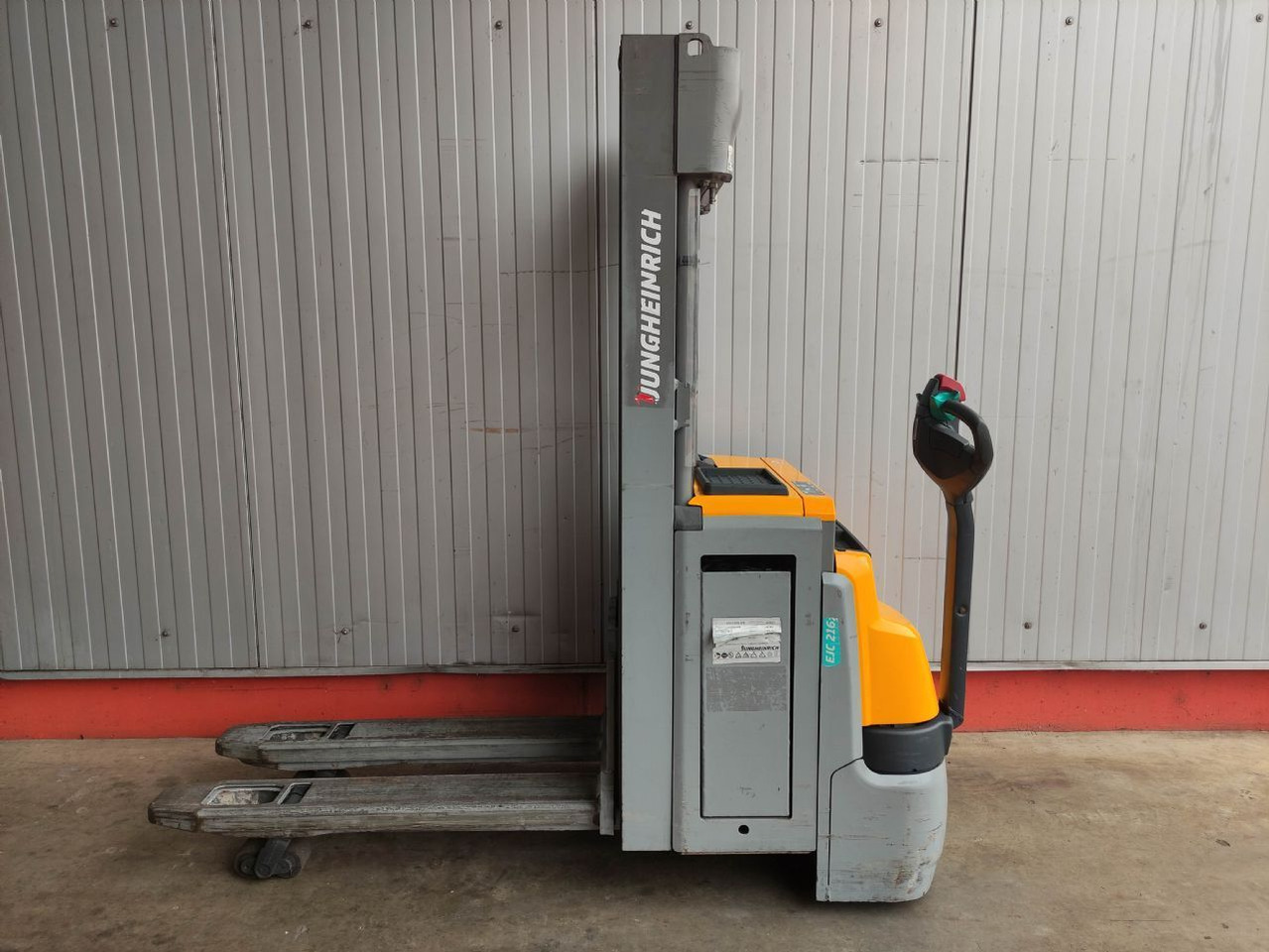Jungheinrich EJC 216 Z - Slagač stoga: slika Jungheinrich EJC 216 Z - Slagač stoga Jungheinrich EJC 216 Z - Slagač stoga: slika Jungheinrich EJC 216 Z - Slagač stoga