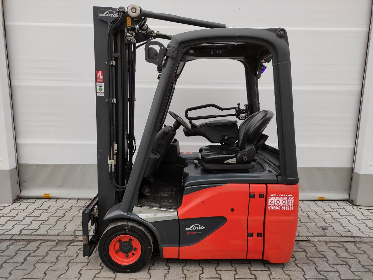 Linde E14-02-386 - Električni viličar: slika Linde E14-02-386 - Električni viličar Linde E14-02-386 - Električni viličar: slika Linde E14-02-386 - Električni viličar