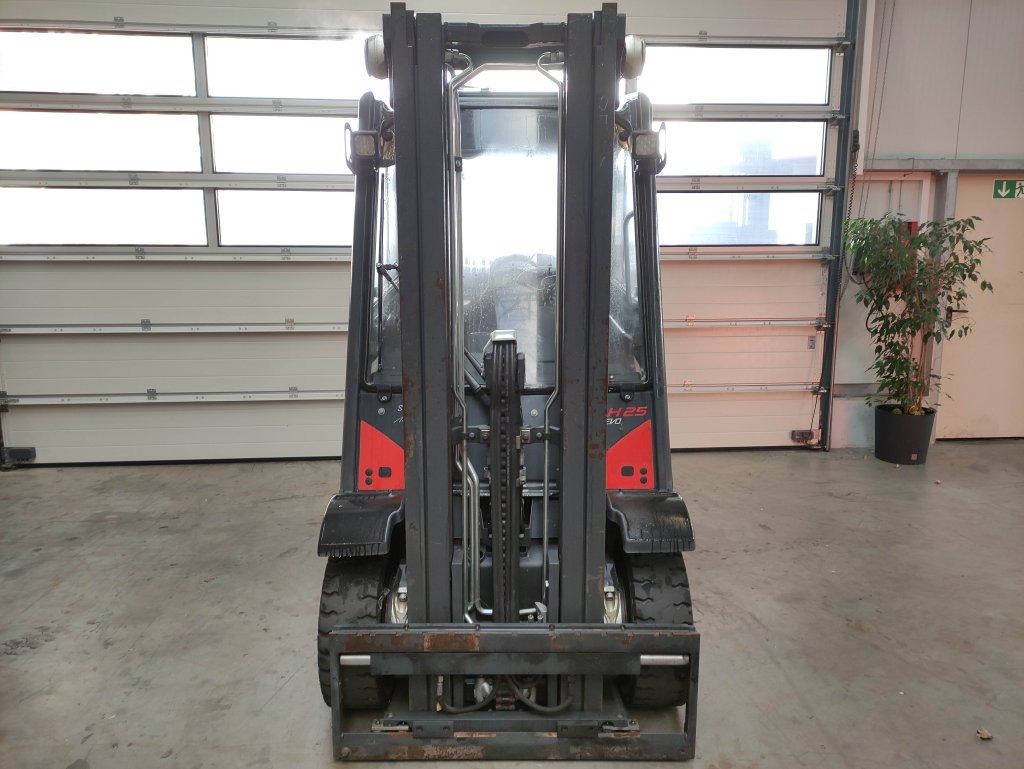 Linde H25T-02-392 EVO - Viličar: slika Linde H25T-02-392 EVO - Viličar Linde H25T-02-392 EVO - Viličar: slika Linde H25T-02-392 EVO - Viličar