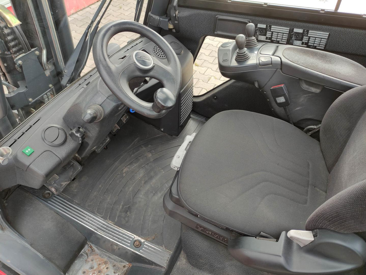 Linde H35D-02-393-EVO - Diesel viličar: slika Linde H35D-02-393-EVO - Diesel viličar Linde H35D-02-393-EVO - Diesel viličar: slika Linde H35D-02-393-EVO - Diesel viličar