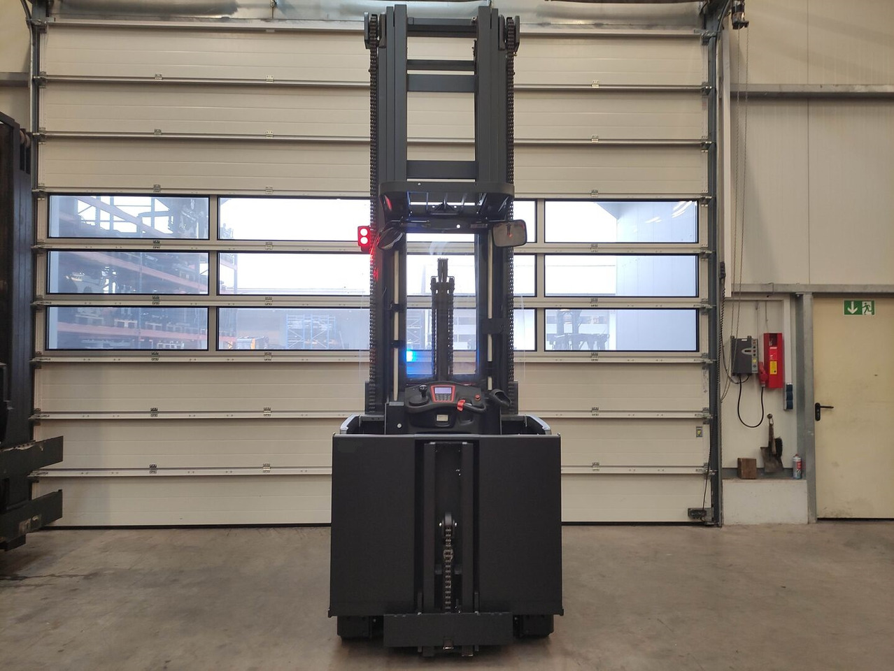 Linde V Modular - Komisioner: slika Linde V Modular - Komisioner Linde V Modular - Komisioner: slika Linde V Modular - Komisioner