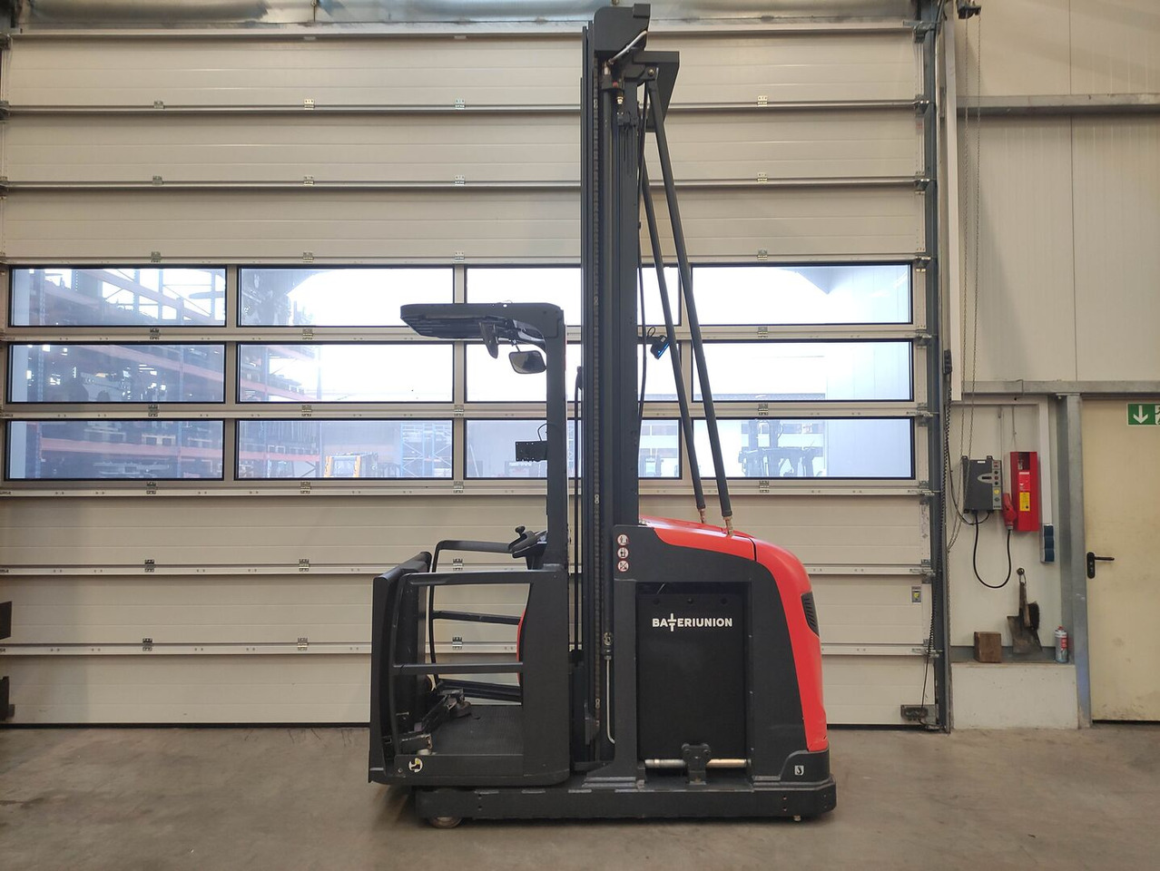 Linde V Modular - Komisioner: slika Linde V Modular - Komisioner Linde V Modular - Komisioner: slika Linde V Modular - Komisioner