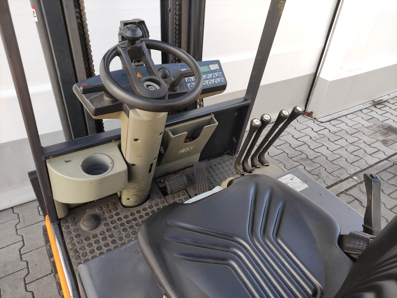 Still R20-16 - Električni viličar: slika Still R20-16 - Električni viličar Still R20-16 - Električni viličar: slika Still R20-16 - Električni viličar