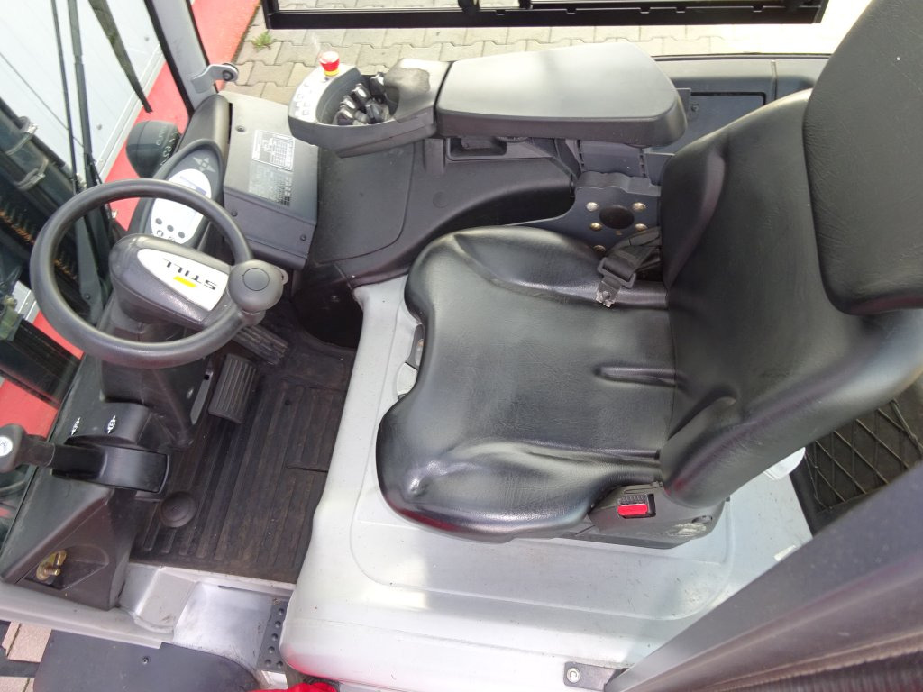 Still RX60-35 - Električni viličar: slika Still RX60-35 - Električni viličar Still RX60-35 - Električni viličar: slika Still RX60-35 - Električni viličar