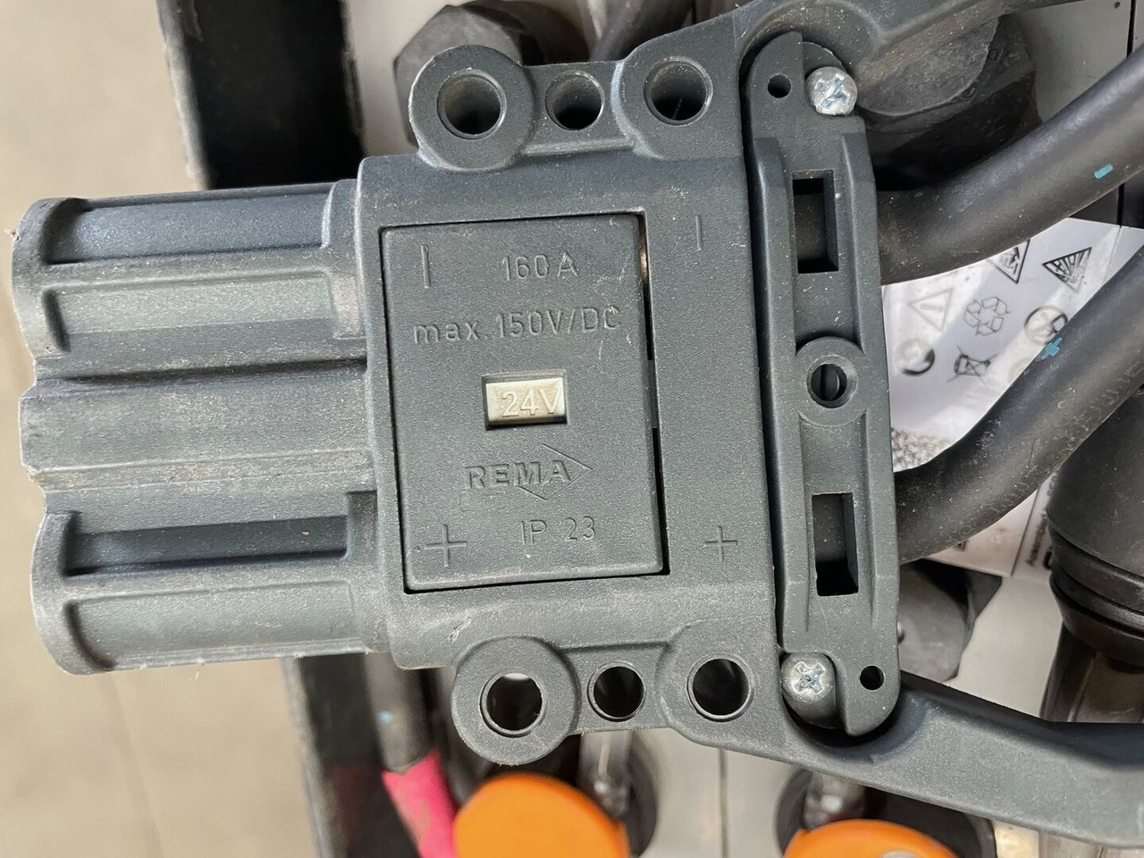 Sunlight I 24 Volt I 3 PzS 375 - Akumulator za Oprema za rukovanje materijalima: slika Sunlight I 24 Volt I 3 PzS 375 - Akumulator za Oprema za rukovanje materijalima Sunlight I 24 Volt I 3 PzS 375 - Akumulator za Oprema za rukovanje materijalima: slika Sunlight I 24 Volt I 3 PzS 375 - Akumulator za Oprema za rukovanje materijalima