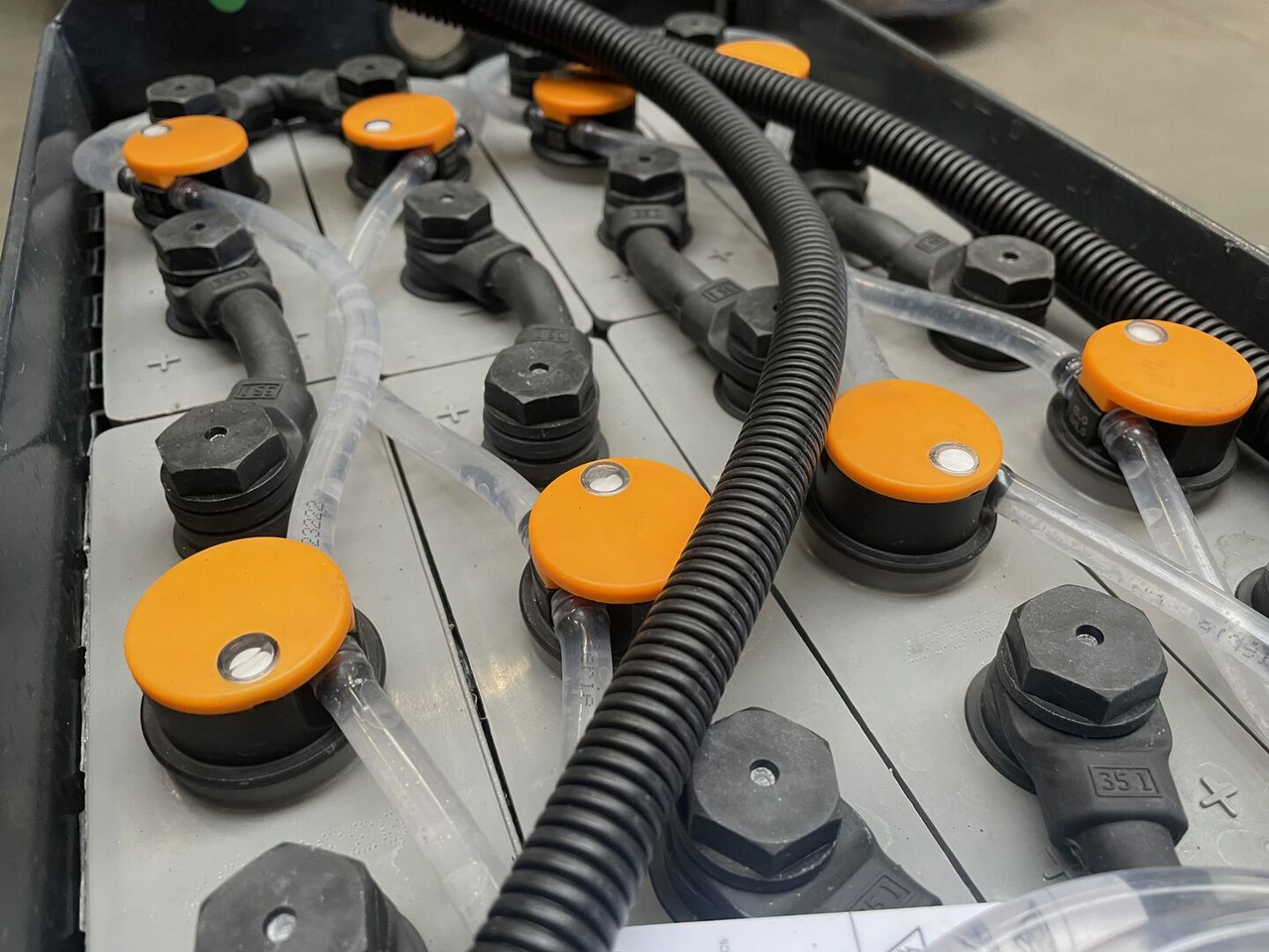 Sunlight I 24 Volt I 3 PzS 375 - Akumulator za Oprema za rukovanje materijalima: slika Sunlight I 24 Volt I 3 PzS 375 - Akumulator za Oprema za rukovanje materijalima Sunlight I 24 Volt I 3 PzS 375 - Akumulator za Oprema za rukovanje materijalima: slika Sunlight I 24 Volt I 3 PzS 375 - Akumulator za Oprema za rukovanje materijalima