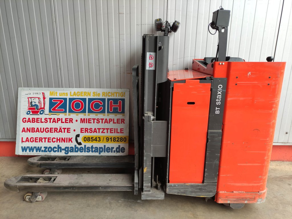 Toyota SSE160D - Slagač stoga: slika Toyota SSE160D - Slagač stoga Toyota SSE160D - Slagač stoga: slika Toyota SSE160D - Slagač stoga