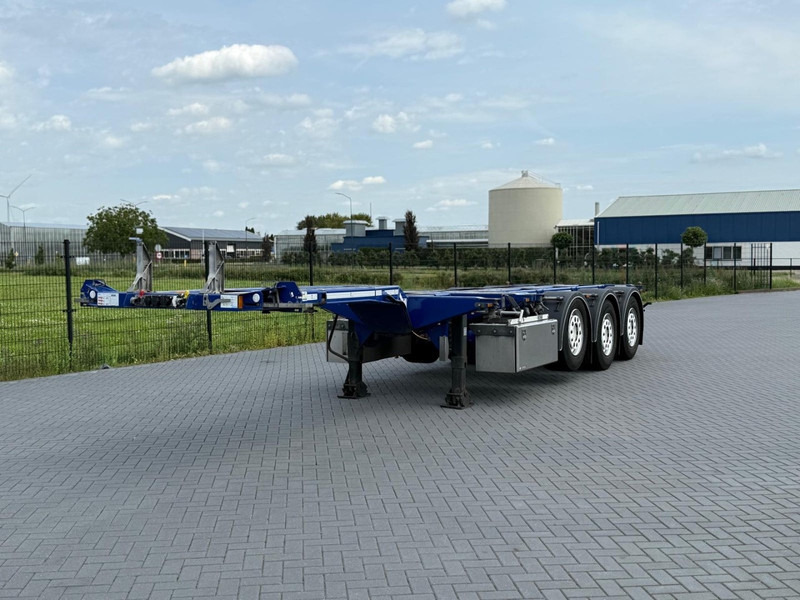 D-Tec FLEXITRAILER GESCOPEERD, 20-40 FT, MULTI UITSCHUIFBAAR, 1 LIFTAS. - Transporter kontejnera/ Poluprikolica s izmjenjivim sanducima: slika D-Tec FLEXITRAILER GESCOPEERD, 20-40 FT, MULTI UITSCHUIFBAAR, 1 LIFTAS. - Transporter kontejnera/ Poluprikolica s izmjenjivim sanducima D-Tec FLEXITRAILER GESCOPEERD, 20-40 FT, MULTI UITSCHUIFBAAR, 1 LIFTAS. - Transporter kontejnera/ Poluprikolica s izmjenjivim sanducima: slika D-Tec FLEXITRAILER GESCOPEERD, 20-40 FT, MULTI UITSCHUIFBAAR, 1 LIFTAS. - Transporter kontejnera/ Poluprikolica s izmjenjivim sanducima
