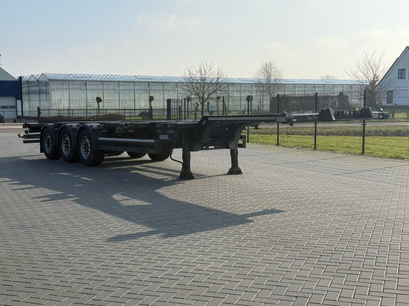Kögel PORT 40 SIMPLEX 20 CONTAINER CHASSIS, NL TRAILER, 2020 - Transporter kontejnera/ Poluprikolica s izmjenjivim sanducima: slika Kögel PORT 40 SIMPLEX 20 CONTAINER CHASSIS, NL TRAILER, 2020 - Transporter kontejnera/ Poluprikolica s izmjenjivim sanducima Kögel PORT 40 SIMPLEX 20 CONTAINER CHASSIS, NL TRAILER, 2020 - Transporter kontejnera/ Poluprikolica s izmjenjivim sanducima: slika Kögel PORT 40 SIMPLEX 20 CONTAINER CHASSIS, NL TRAILER, 2020 - Transporter kontejnera/ Poluprikolica s izmjenjivim sanducima