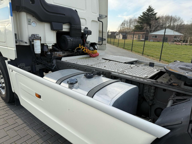 Tegljač DAF FT CF75 GOOD CONDITION, HOLLAND TRUCK, TYRES 80 PROCENT: slika Tegljač DAF FT CF75 GOOD CONDITION, HOLLAND TRUCK, TYRES 80 PROCENT