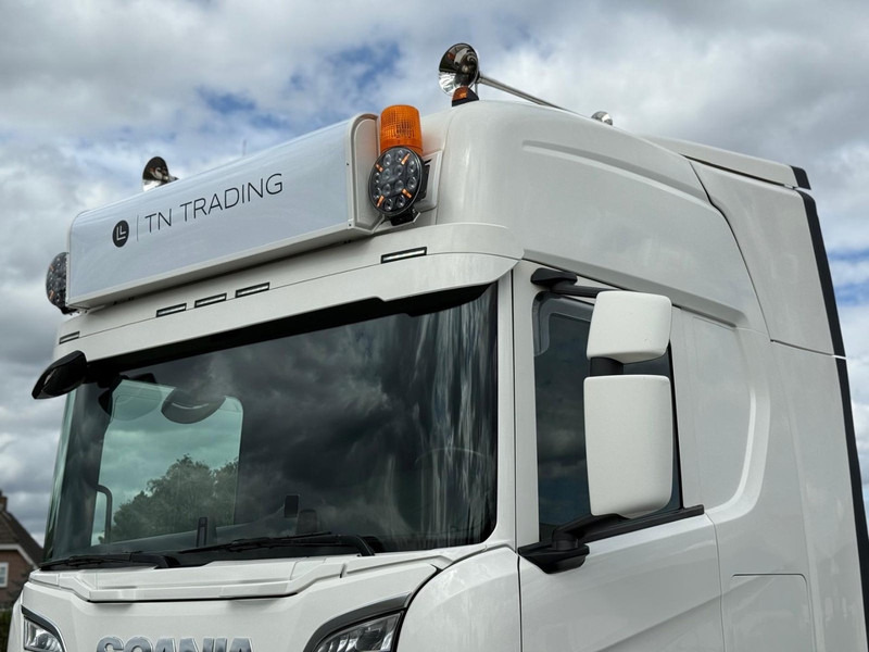 Scania R580 V8 NGS 3.15WB, RETARDER, VOLLUCHT, LEER, LED, KING OF THE ROAD. - Tegljač: slika Scania R580 V8 NGS 3.15WB, RETARDER, VOLLUCHT, LEER, LED, KING OF THE ROAD. - Tegljač Scania R580 V8 NGS 3.15WB, RETARDER, VOLLUCHT, LEER, LED, KING OF THE ROAD. - Tegljač: slika Scania R580 V8 NGS 3.15WB, RETARDER, VOLLUCHT, LEER, LED, KING OF THE ROAD. - Tegljač