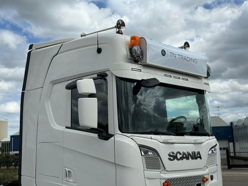 Scania R580 V8 NGS 3.15WB, RETARDER, VOLLUCHT, LEER, LED, KING OF THE ROAD. - Tegljač: slika Scania R580 V8 NGS 3.15WB, RETARDER, VOLLUCHT, LEER, LED, KING OF THE ROAD. - Tegljač Scania R580 V8 NGS 3.15WB, RETARDER, VOLLUCHT, LEER, LED, KING OF THE ROAD. - Tegljač: slika Scania R580 V8 NGS 3.15WB, RETARDER, VOLLUCHT, LEER, LED, KING OF THE ROAD. - Tegljač