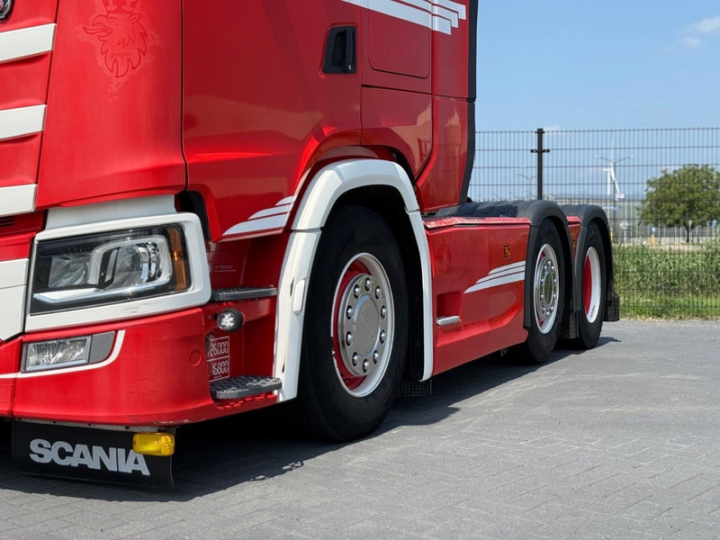 Scania S500 VOLLUCHT, GESTUURD, SHOWTRUCK, LEER. - Tegljač: slika Scania S500 VOLLUCHT, GESTUURD, SHOWTRUCK, LEER. - Tegljač Scania S500 VOLLUCHT, GESTUURD, SHOWTRUCK, LEER. - Tegljač: slika Scania S500 VOLLUCHT, GESTUURD, SHOWTRUCK, LEER. - Tegljač