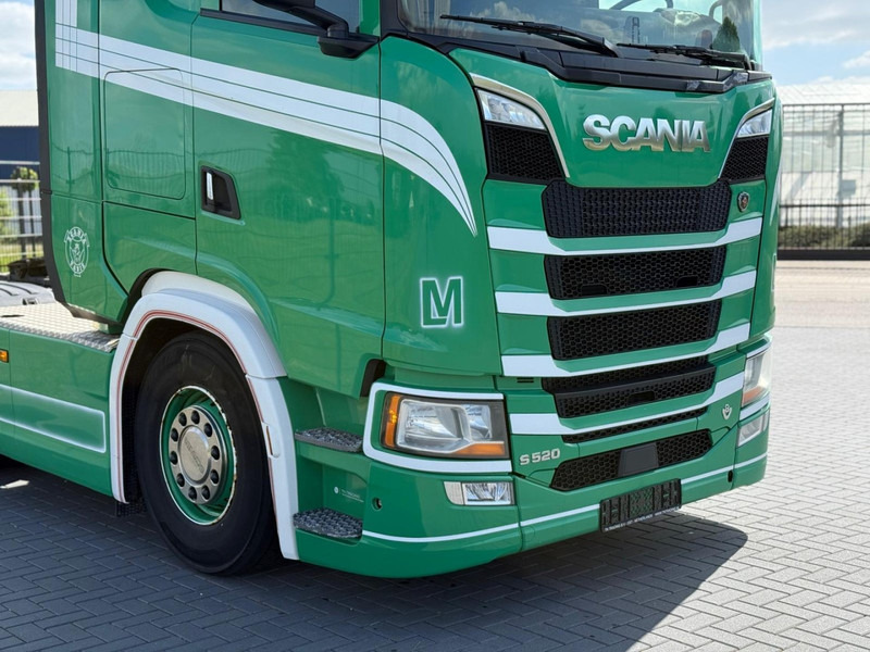 Scania S520 V8 NGS NO EGR, 2.95WB, FULL SPOILER, RETARDER, FULL AIR. - Tegljač: slika Scania S520 V8 NGS NO EGR, 2.95WB, FULL SPOILER, RETARDER, FULL AIR. - Tegljač Scania S520 V8 NGS NO EGR, 2.95WB, FULL SPOILER, RETARDER, FULL AIR. - Tegljač: slika Scania S520 V8 NGS NO EGR, 2.95WB, FULL SPOILER, RETARDER, FULL AIR. - Tegljač