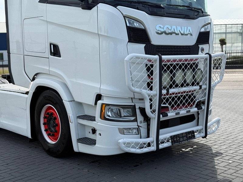 Scania S580 VOLLUCHT, PTO, LEER, RETARDER, TV, 3.15WB, BULLBAR. - Tegljač: slika Scania S580 VOLLUCHT, PTO, LEER, RETARDER, TV, 3.15WB, BULLBAR. - Tegljač Scania S580 VOLLUCHT, PTO, LEER, RETARDER, TV, 3.15WB, BULLBAR. - Tegljač: slika Scania S580 VOLLUCHT, PTO, LEER, RETARDER, TV, 3.15WB, BULLBAR. - Tegljač