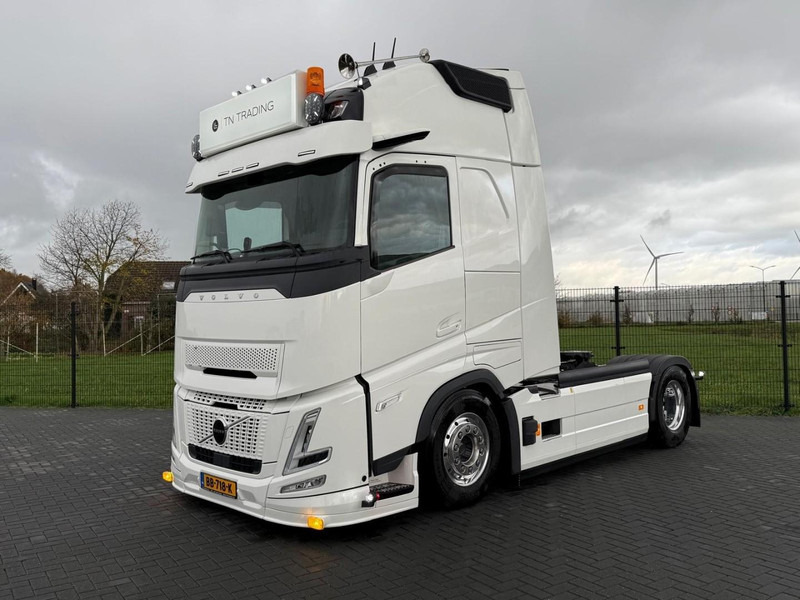 Volvo FH 13.460XL NEW, FULL AIR, ALCOA, HYDRAULIC, XL, SHOW, FULL. - Tegljač: slika Volvo FH 13.460XL NEW, FULL AIR, ALCOA, HYDRAULIC, XL, SHOW, FULL. - Tegljač Volvo FH 13.460XL NEW, FULL AIR, ALCOA, HYDRAULIC, XL, SHOW, FULL. - Tegljač: slika Volvo FH 13.460XL NEW, FULL AIR, ALCOA, HYDRAULIC, XL, SHOW, FULL. - Tegljač