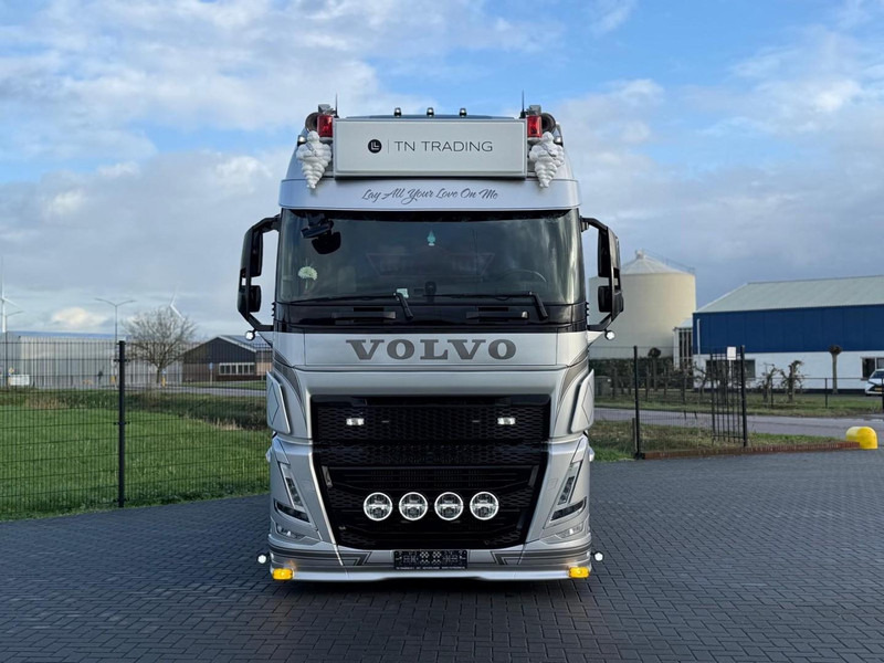 Volvo FH 13.460XL SHOW, ALCOA, INTERIEUR, ALS NIEUW, PUSHER, TOP. - Tegljač: slika Volvo FH 13.460XL SHOW, ALCOA, INTERIEUR, ALS NIEUW, PUSHER, TOP. - Tegljač Volvo FH 13.460XL SHOW, ALCOA, INTERIEUR, ALS NIEUW, PUSHER, TOP. - Tegljač: slika Volvo FH 13.460XL SHOW, ALCOA, INTERIEUR, ALS NIEUW, PUSHER, TOP. - Tegljač