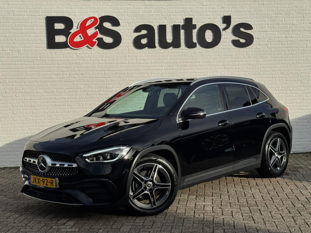 Mercedes-Benz GLA-200 AMG Sfeerverlichting Trekhaak Cruise Climate Navigatie Bluetooth Stoelverwarming - SUV: slika Mercedes-Benz GLA-200 AMG Sfeerverlichting Trekhaak Cruise Climate Navigatie Bluetooth Stoelverwarming - SUV Mercedes-Benz GLA-200 AMG Sfeerverlichting Trekhaak Cruise Climate Navigatie Bluetooth Stoelverwarming - SUV: slika Mercedes-Benz GLA-200 AMG Sfeerverlichting Trekhaak Cruise Climate Navigatie Bluetooth Stoelverwarming - SUV