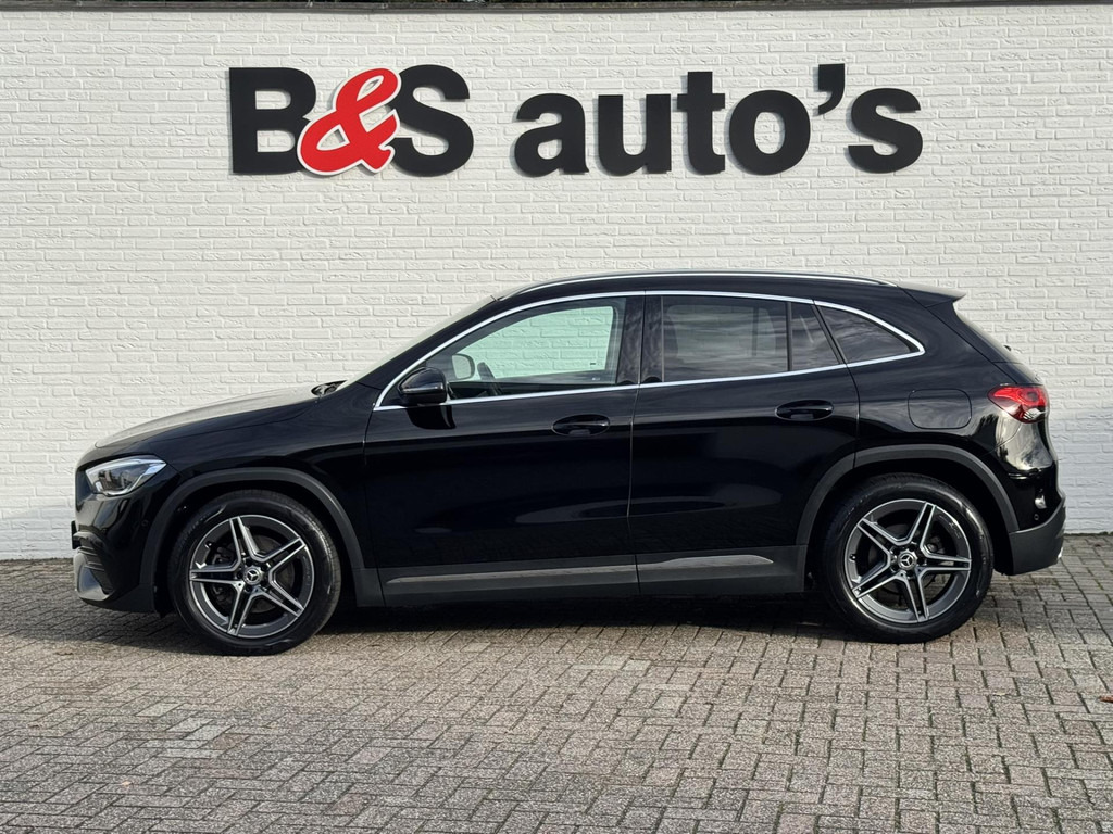 Mercedes-Benz GLA-200 AMG Sfeerverlichting Trekhaak Cruise Climate Navigatie Bluetooth Stoelverwarming - SUV: slika Mercedes-Benz GLA-200 AMG Sfeerverlichting Trekhaak Cruise Climate Navigatie Bluetooth Stoelverwarming - SUV Mercedes-Benz GLA-200 AMG Sfeerverlichting Trekhaak Cruise Climate Navigatie Bluetooth Stoelverwarming - SUV: slika Mercedes-Benz GLA-200 AMG Sfeerverlichting Trekhaak Cruise Climate Navigatie Bluetooth Stoelverwarming - SUV