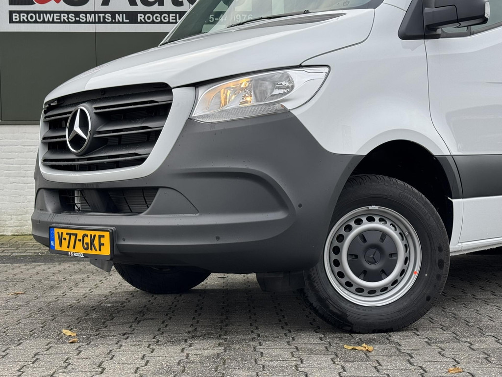Mercedes-Benz Sprinter-317 1.9 CDI L2 9G laadruimte bekleed Leder Camera Clima M-bux media systeem DAB - Furgon: slika Mercedes-Benz Sprinter-317 1.9 CDI L2 9G laadruimte bekleed Leder Camera Clima M-bux media systeem DAB - Furgon Mercedes-Benz Sprinter-317 1.9 CDI L2 9G laadruimte bekleed Leder Camera Clima M-bux media systeem DAB - Furgon: slika Mercedes-Benz Sprinter-317 1.9 CDI L2 9G laadruimte bekleed Leder Camera Clima M-bux media systeem DAB - Furgon