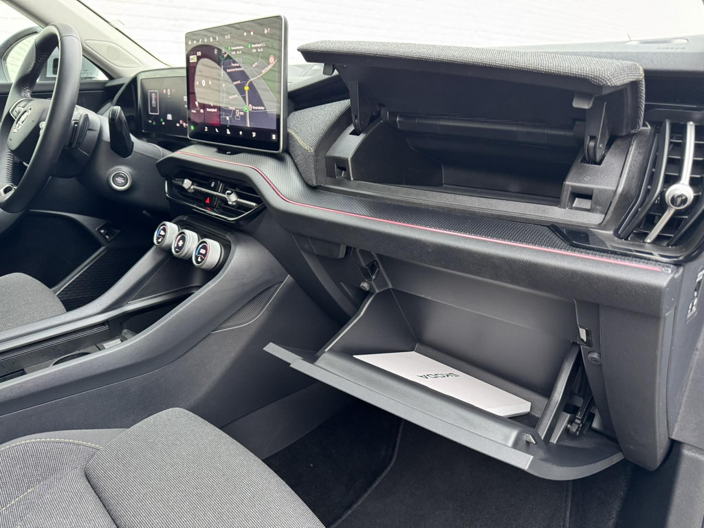 SUV Škoda Kodiaq-1.5 TSI PHEV Business Edition Full LED Adaptive cruis Climate Stoel-Stuurverwarming Apple / Android Navi Camera: slika SUV Škoda Kodiaq-1.5 TSI PHEV Business Edition Full LED Adaptive cruis Climate Stoel-Stuurverwarming Apple / Android Navi Camera SUV Škoda Kodiaq-1.5 TSI PHEV Business Edition Full LED Adaptive cruis Climate Stoel-Stuurverwarming Apple / Android Navi Camera: slika SUV Škoda Kodiaq-1.5 TSI PHEV Business Edition Full LED Adaptive cruis Climate Stoel-Stuurverwarming Apple / Android Navi Camera