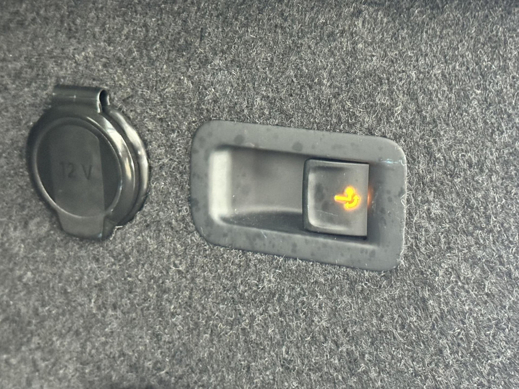 SUV Škoda Kodiaq-1.5 TSI PHEV Business Edition Full LED Adaptive cruis Climate Stoel-Stuurverwarming Apple / Android Navi Camera: slika SUV Škoda Kodiaq-1.5 TSI PHEV Business Edition Full LED Adaptive cruis Climate Stoel-Stuurverwarming Apple / Android Navi Camera SUV Škoda Kodiaq-1.5 TSI PHEV Business Edition Full LED Adaptive cruis Climate Stoel-Stuurverwarming Apple / Android Navi Camera: slika SUV Škoda Kodiaq-1.5 TSI PHEV Business Edition Full LED Adaptive cruis Climate Stoel-Stuurverwarming Apple / Android Navi Camera