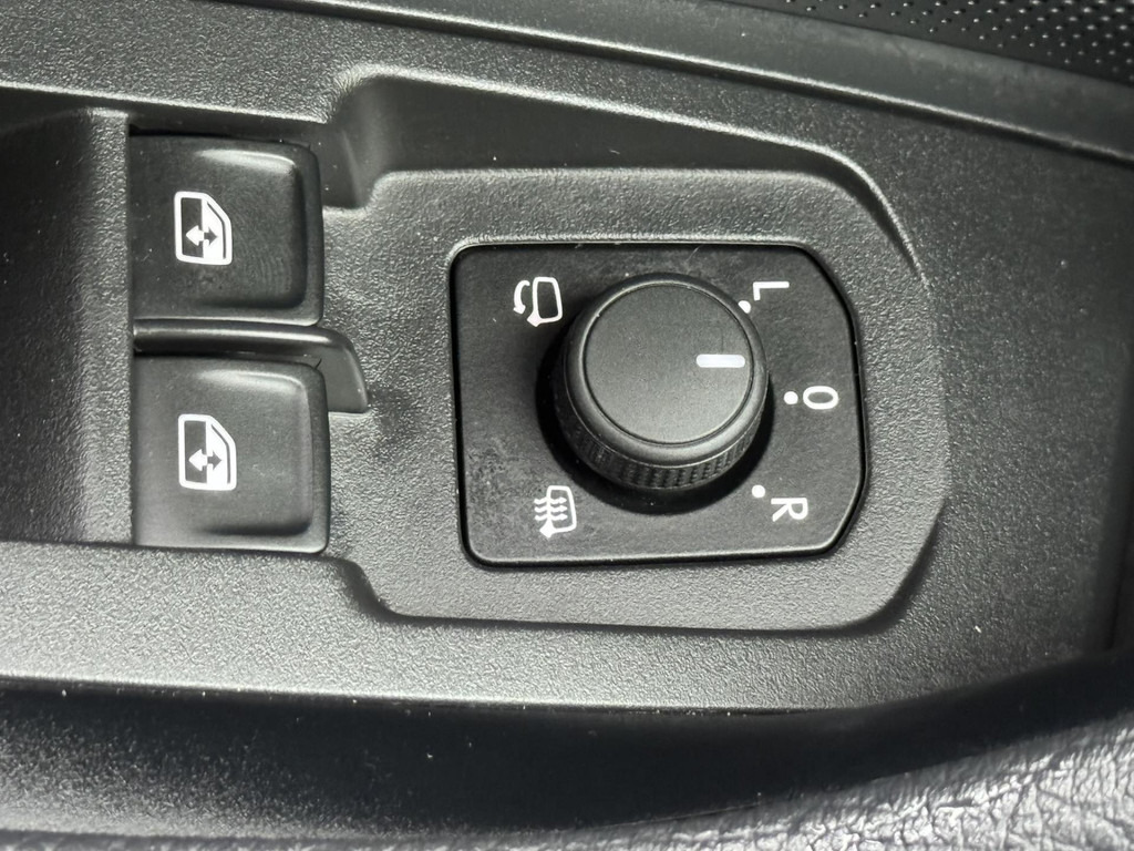 SUV Škoda Kodiaq-1.5 TSI PHEV Business Edition Full LED Adaptive cruis Climate Stoel-Stuurverwarming Apple / Android Navi Camera: slika SUV Škoda Kodiaq-1.5 TSI PHEV Business Edition Full LED Adaptive cruis Climate Stoel-Stuurverwarming Apple / Android Navi Camera SUV Škoda Kodiaq-1.5 TSI PHEV Business Edition Full LED Adaptive cruis Climate Stoel-Stuurverwarming Apple / Android Navi Camera: slika SUV Škoda Kodiaq-1.5 TSI PHEV Business Edition Full LED Adaptive cruis Climate Stoel-Stuurverwarming Apple / Android Navi Camera