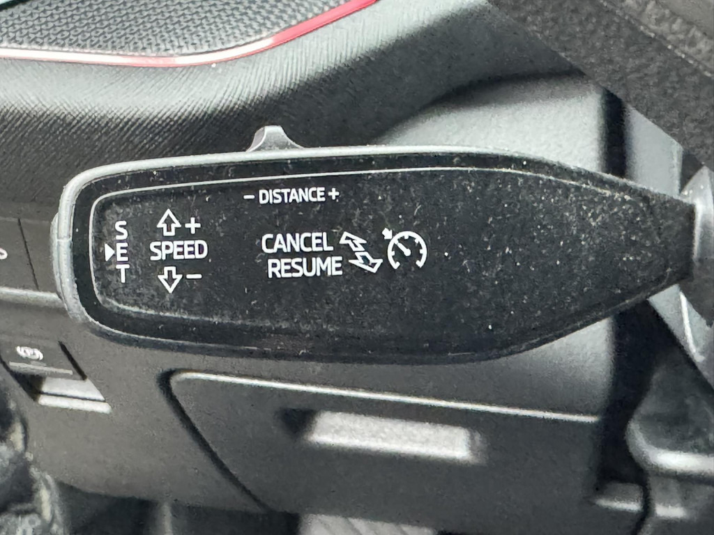 SUV Škoda Kodiaq-1.5 TSI PHEV Business Edition Full LED Adaptive cruis Climate Stoel-Stuurverwarming Apple / Android Navi Camera: slika SUV Škoda Kodiaq-1.5 TSI PHEV Business Edition Full LED Adaptive cruis Climate Stoel-Stuurverwarming Apple / Android Navi Camera SUV Škoda Kodiaq-1.5 TSI PHEV Business Edition Full LED Adaptive cruis Climate Stoel-Stuurverwarming Apple / Android Navi Camera: slika SUV Škoda Kodiaq-1.5 TSI PHEV Business Edition Full LED Adaptive cruis Climate Stoel-Stuurverwarming Apple / Android Navi Camera