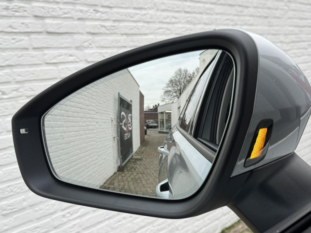 SUV Škoda Kodiaq-1.5 TSI PHEV Business Edition Full LED Adaptive cruis Climate Stoel-Stuurverwarming Apple / Android Navi Camera: slika SUV Škoda Kodiaq-1.5 TSI PHEV Business Edition Full LED Adaptive cruis Climate Stoel-Stuurverwarming Apple / Android Navi Camera SUV Škoda Kodiaq-1.5 TSI PHEV Business Edition Full LED Adaptive cruis Climate Stoel-Stuurverwarming Apple / Android Navi Camera: slika SUV Škoda Kodiaq-1.5 TSI PHEV Business Edition Full LED Adaptive cruis Climate Stoel-Stuurverwarming Apple / Android Navi Camera