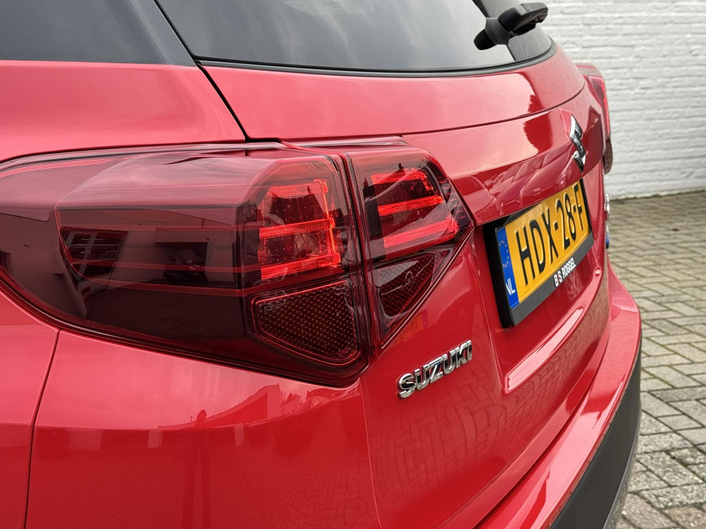 SUV Suzuki Vitara-1.4 Boosterjet Select Smart Hybrid Adaptive cruise control Climate control Parkeercamera Apple / Android carplay: slika SUV Suzuki Vitara-1.4 Boosterjet Select Smart Hybrid Adaptive cruise control Climate control Parkeercamera Apple / Android carplay