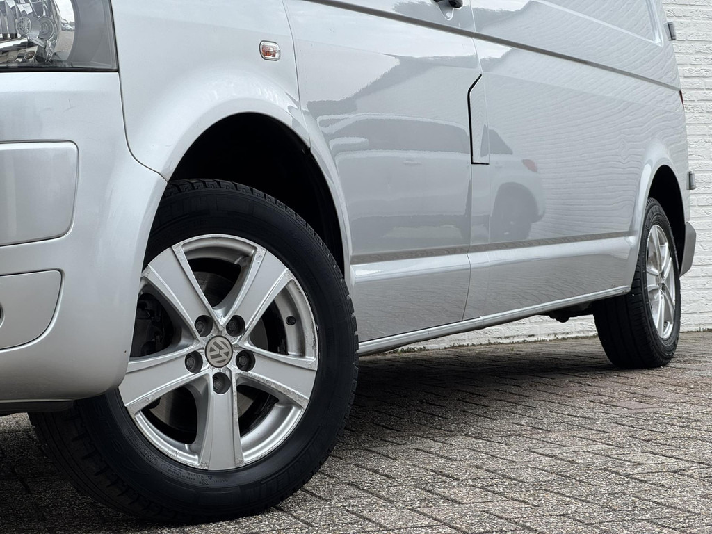Volkswagen Transporter-2.0 TDI L2H3 Trekhaak Airco Navigatie Parrot Lat om Lat betimmering - Furgon: slika Volkswagen Transporter-2.0 TDI L2H3 Trekhaak Airco Navigatie Parrot Lat om Lat betimmering - Furgon Volkswagen Transporter-2.0 TDI L2H3 Trekhaak Airco Navigatie Parrot Lat om Lat betimmering - Furgon: slika Volkswagen Transporter-2.0 TDI L2H3 Trekhaak Airco Navigatie Parrot Lat om Lat betimmering - Furgon