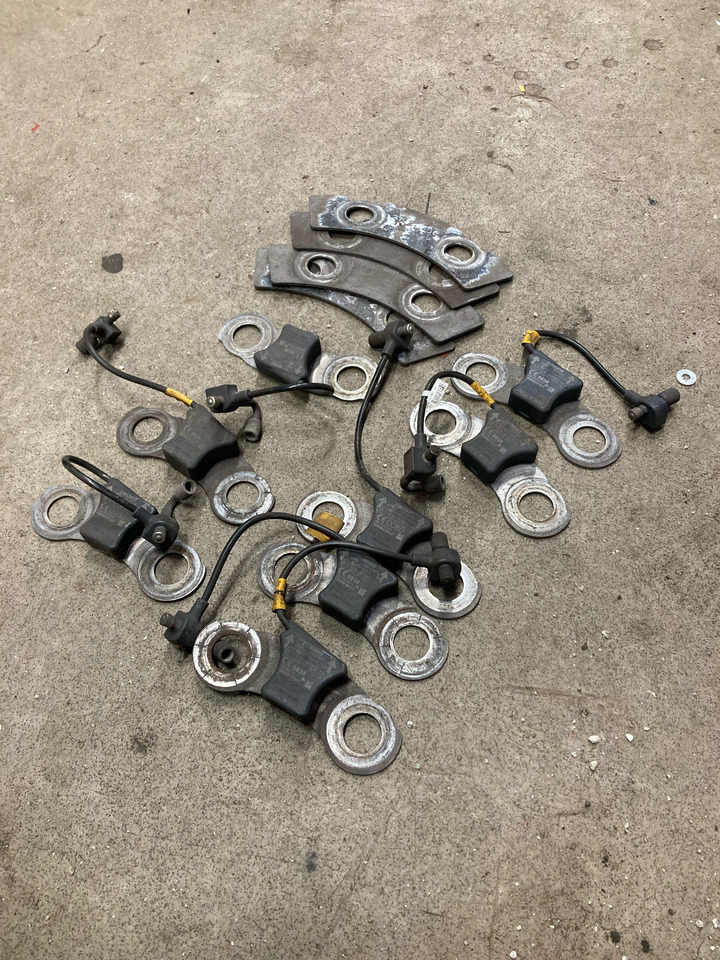 Volvo Tyre pressure sensor - Senzor: slika Volvo Tyre pressure sensor - Senzor Volvo Tyre pressure sensor - Senzor: slika Volvo Tyre pressure sensor - Senzor