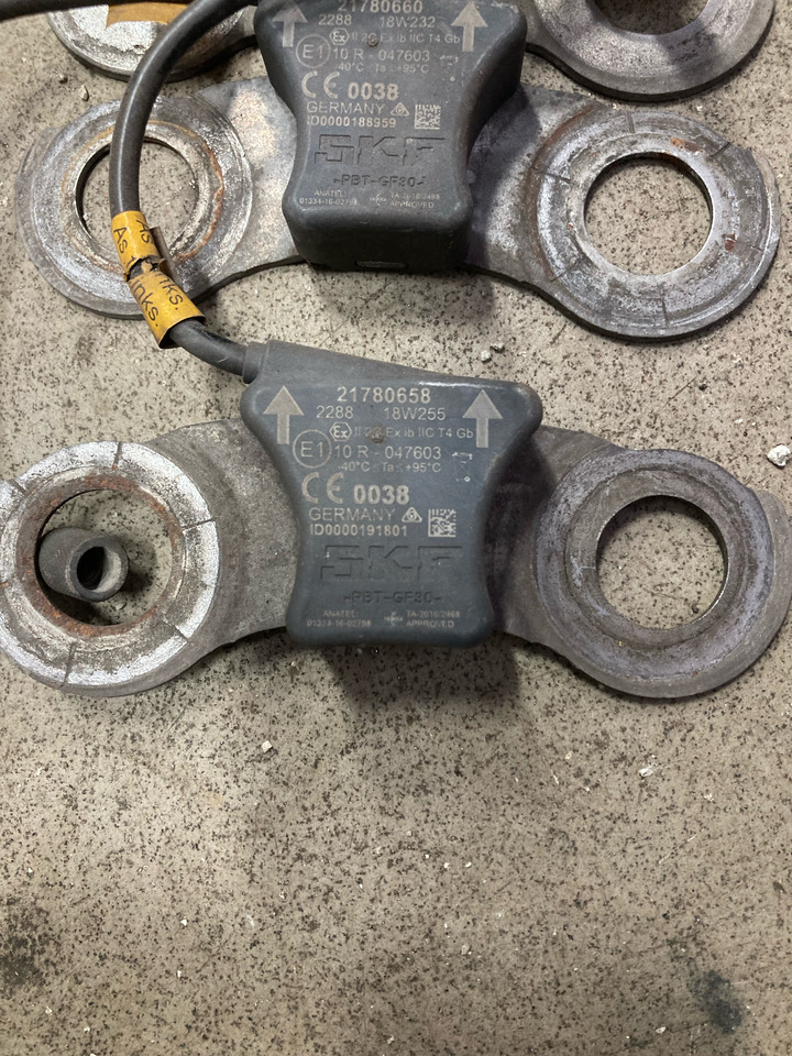 Volvo Tyre pressure sensor - Senzor: slika Volvo Tyre pressure sensor - Senzor Volvo Tyre pressure sensor - Senzor: slika Volvo Tyre pressure sensor - Senzor