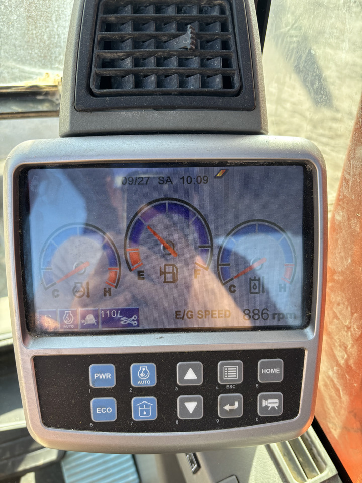 Bager gusjeničar DOOSAN DX140-3: slika Bager gusjeničar DOOSAN DX140-3