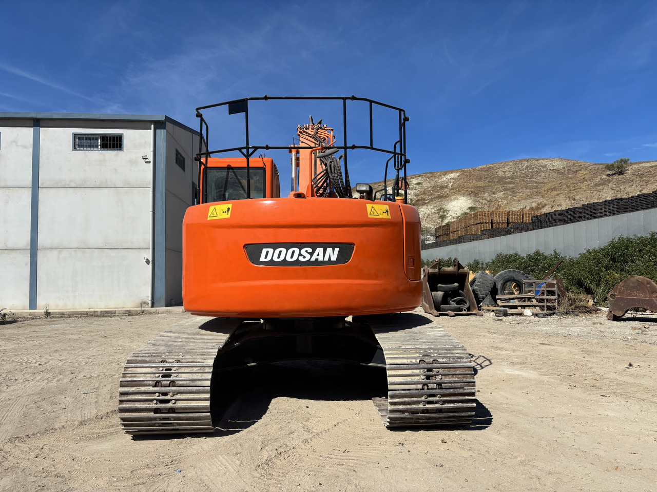 DOOSAN DX235LCR - Bager gusjeničar: slika DOOSAN DX235LCR - Bager gusjeničar DOOSAN DX235LCR - Bager gusjeničar: slika DOOSAN DX235LCR - Bager gusjeničar
