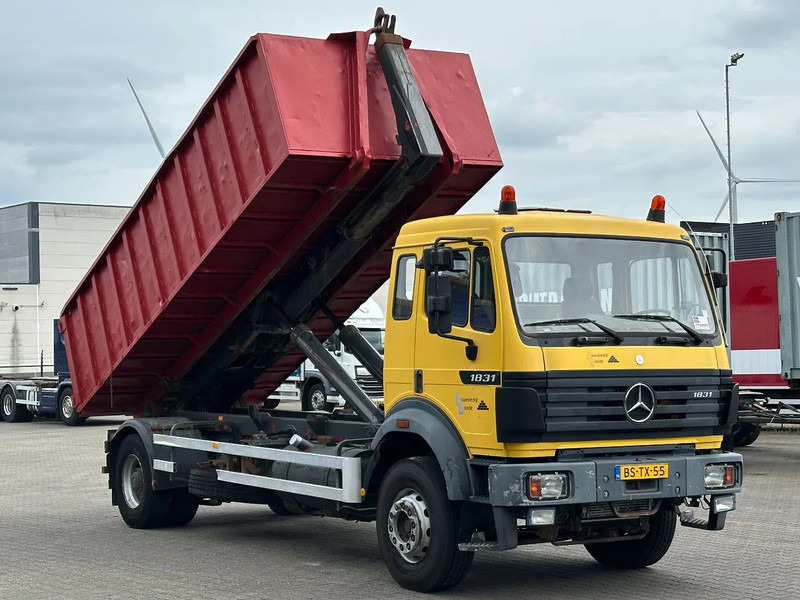 Mercedes-Benz SK 1931 4x2 Meiler Haakarm 20T Manual + Telma / Euro 1 - Kamion s kukastom dizalicom: slika Mercedes-Benz SK 1931 4x2 Meiler Haakarm 20T Manual + Telma / Euro 1 - Kamion s kukastom dizalicom Mercedes-Benz SK 1931 4x2 Meiler Haakarm 20T Manual + Telma / Euro 1 - Kamion s kukastom dizalicom: slika Mercedes-Benz SK 1931 4x2 Meiler Haakarm 20T Manual + Telma / Euro 1 - Kamion s kukastom dizalicom